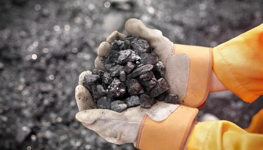 鐵礦牛市帶動海峽型散貨船進(jìn)入價格高地