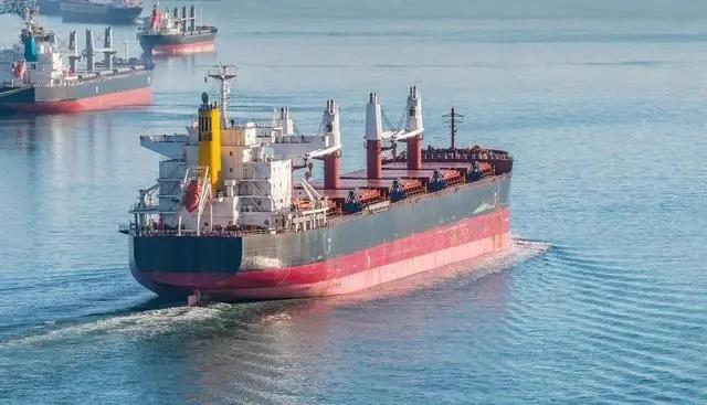 散貨船、油船和集裝箱船三大船型船價全線上漲，“囤船”開始了？