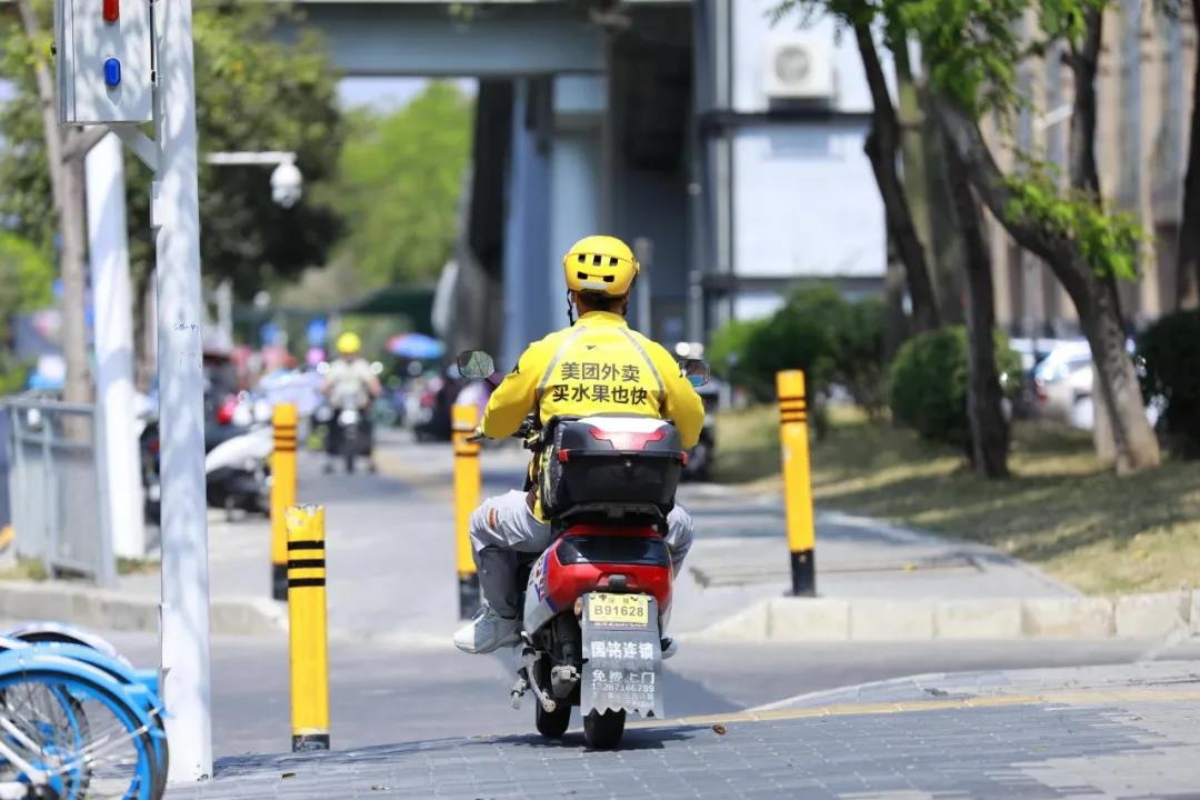 電商的最大對(duì)手出現(xiàn)！千萬(wàn)賣家的飯碗危險(xiǎn)了！