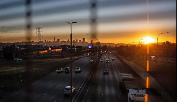 出貨預(yù)警！這些國(guó)家再次“封城”！物流或大面積延誤！