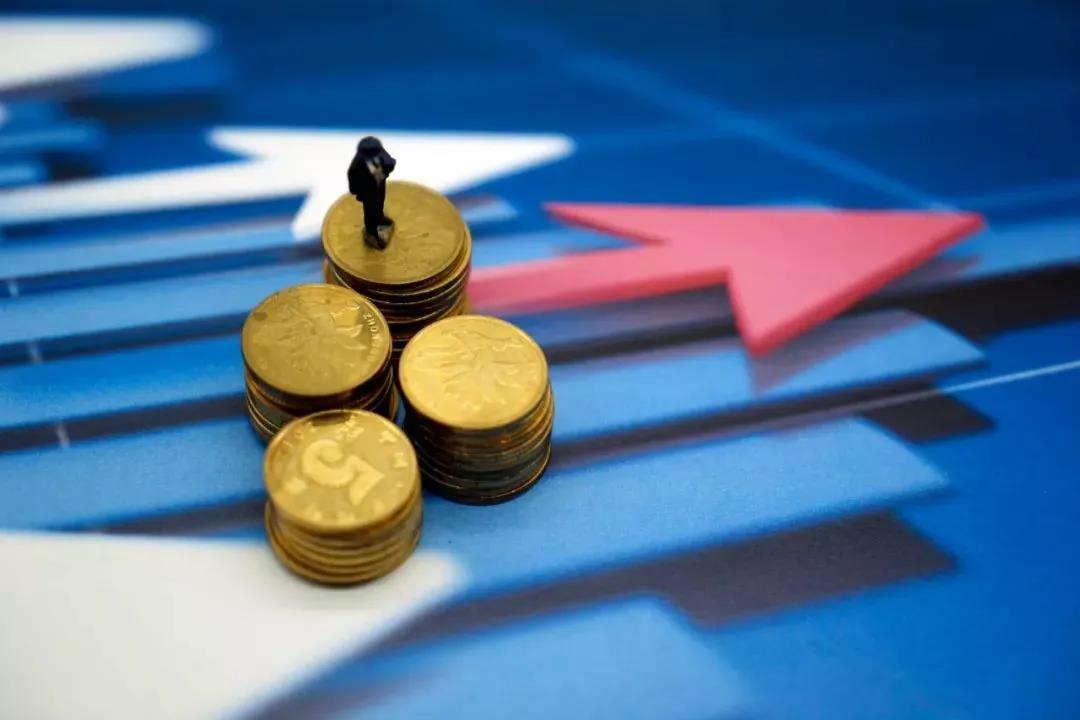 外貿(mào)生意爆了！中國全球出口貿(mào)易份額，將升至16.2%！成全球經(jīng)貿(mào)“穩(wěn)定器”