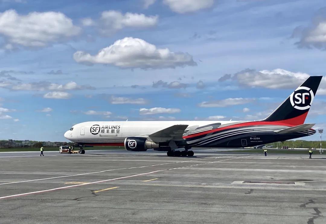 航空貨運(yùn)破局 “吃瓜看空戰(zhàn)”