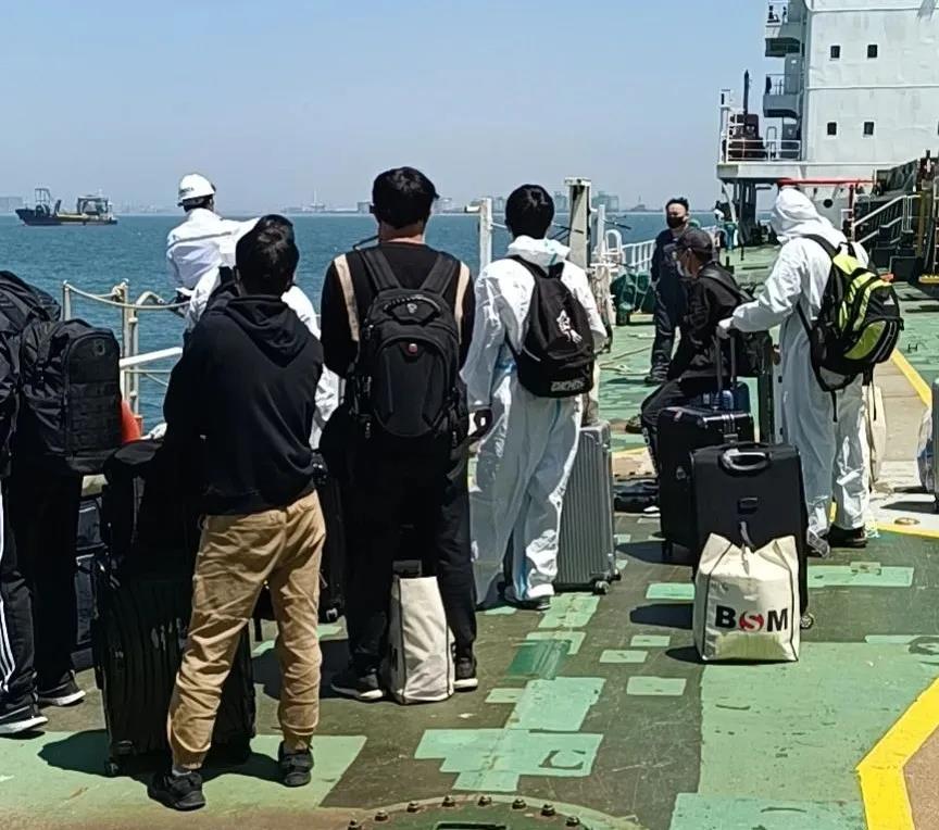 最新！被“騙”上涉疫船的17名中國船員今日全部下船！船管公司發(fā)布致歉信