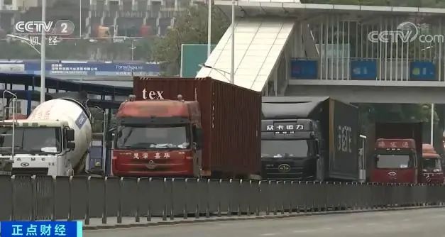 集裝箱車隊(duì)喊話多家船公司：運(yùn)價(jià)不上調(diào)將停工！