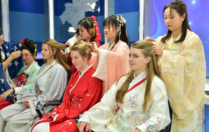 TikTok播放量破3億，銷量猛翻數(shù)十倍，漢服市場大爆發(fā)！