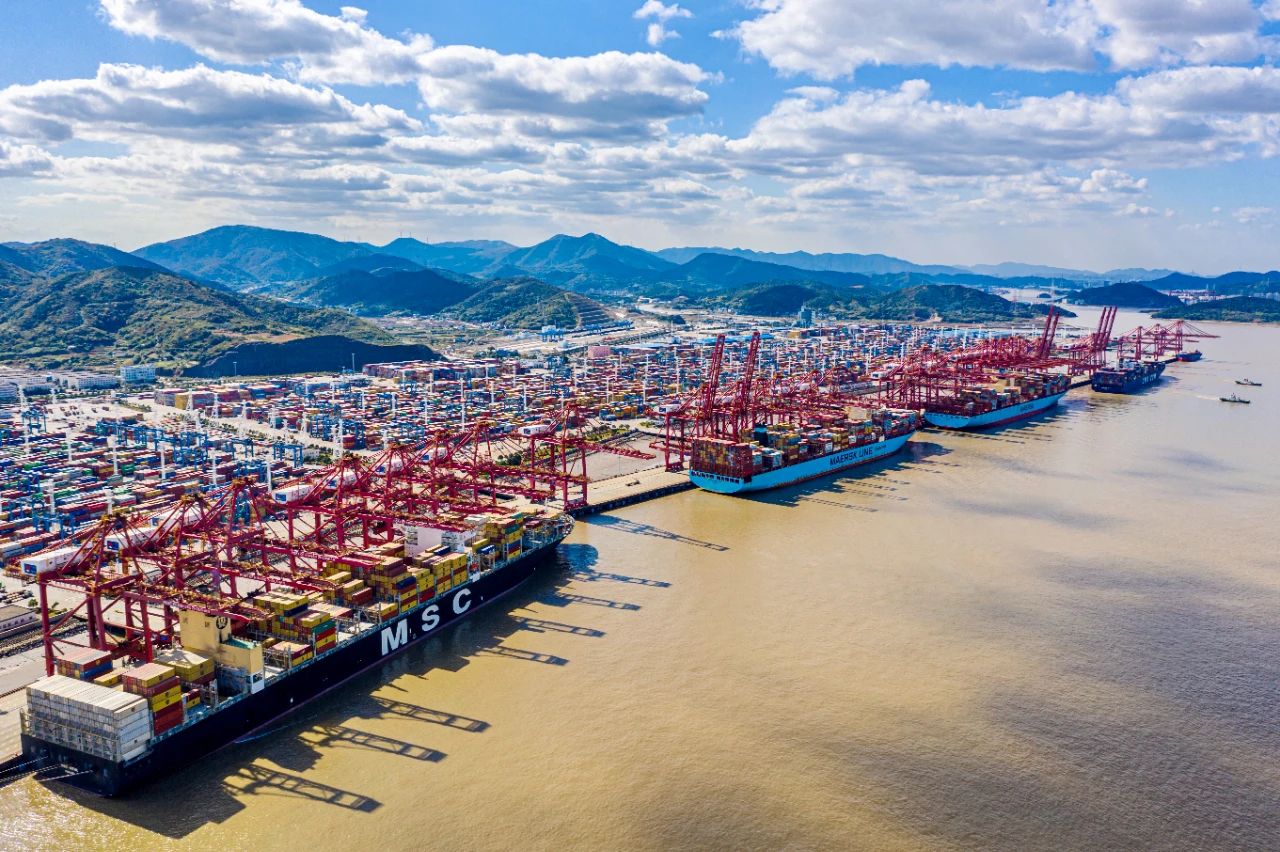 山東港口青島港再開歐美航線！航線總數(shù)增至311條 