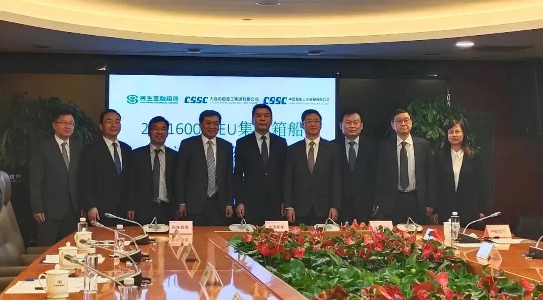 又來了一波新船訂單，236000TEU！