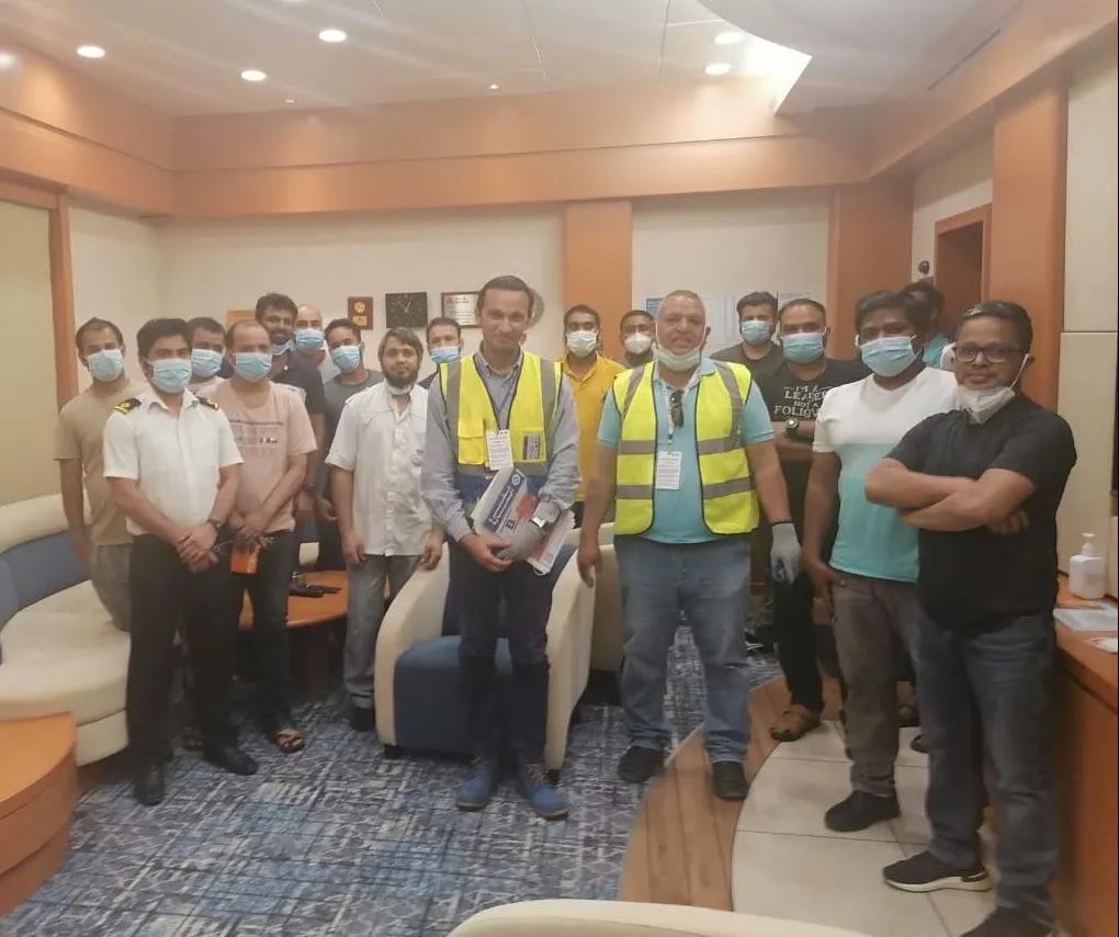 長賜號現(xiàn)狀更新！埃及扣船扣人扣貨，貨主短期內(nèi)提貨無望！