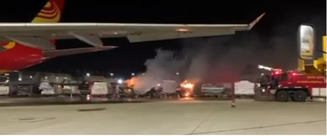 重大突發(fā)！香港機(jī)場貨物裝機(jī)前起火，兩家貨代被禁運(yùn)！一艘滿載中國貨物的箱船突發(fā)起火！