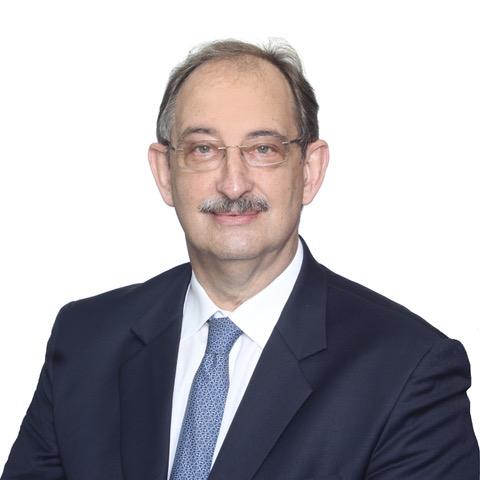 淡馬錫高管及APL原首席執(zhí)行官，任太平船務(wù)聯(lián)席總裁兼執(zhí)行董事