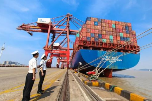 保護(hù)知識(shí)產(chǎn)權(quán)，海關(guān)將對(duì)出口這些國(guó)家的服裝、手表等商品重點(diǎn)監(jiān)控