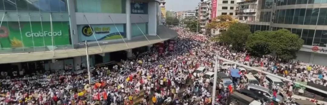 出貨注意！港口無(wú)法清關(guān)，船公司停運(yùn)，銀行關(guān)門；運(yùn)輸物流業(yè)遭受重創(chuàng)！