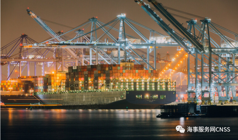 當(dāng)前人箱船都缺! 船員連軸轉(zhuǎn)! 船舶加速飛!...各環(huán)節(jié)超負(fù)荷!...風(fēng)暴過后, 請珍惜航運和船員！