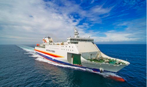 突發(fā)！韓國(guó)仁川港, 一中國(guó)船員遭集裝箱擠壓身亡! ... 正拔插頭, 一集裝箱突然倒退! ...血的教訓(xùn): 作業(yè)溝通太重要!