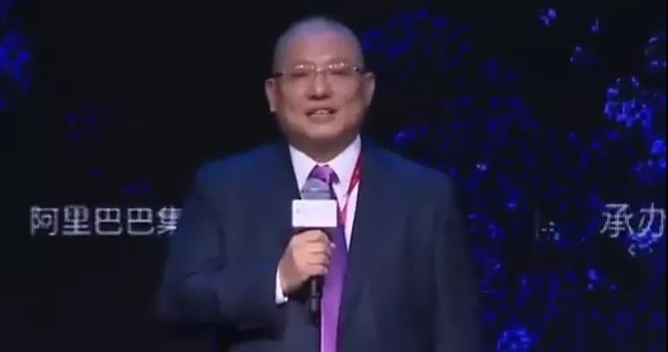 阿里大動作！盒馬重回神壇，只因豎了個拇指？