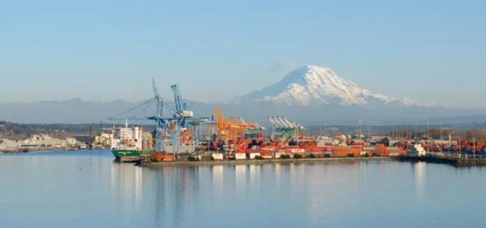 洛杉磯/長灘港擁堵加劇，船公司運(yùn)力投放重返奧克蘭、塔科馬