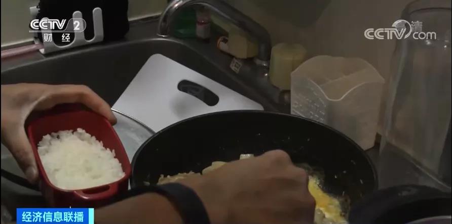 慘！7000個(gè)集裝箱到港被處理！鐵路大罷工！遭遇嚴(yán)重的經(jīng)濟(jì)危機(jī)，耗盡外匯，進(jìn)入緊急狀態(tài)！