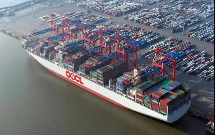 中遠(yuǎn)?？匕賰|元再簽10艘16000TEU集裝箱船大單