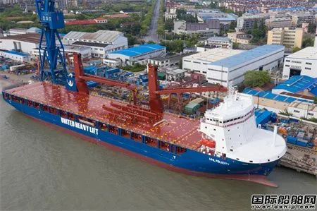 一船出塢一船交付！滬東中華復(fù)工快跑