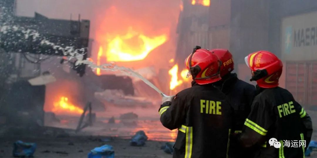 突發(fā)！堆場爆炸起火，1300多個貨柜損毀！涉多家船東和貨代！49人死亡300多人受傷