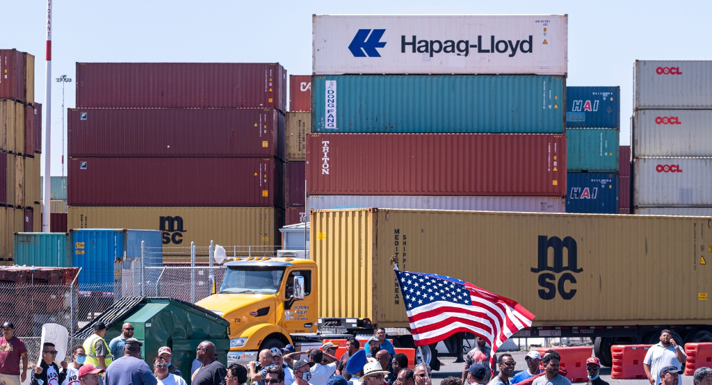 沖突升級(jí)！奧克蘭碼頭運(yùn)營(yíng)停滯！