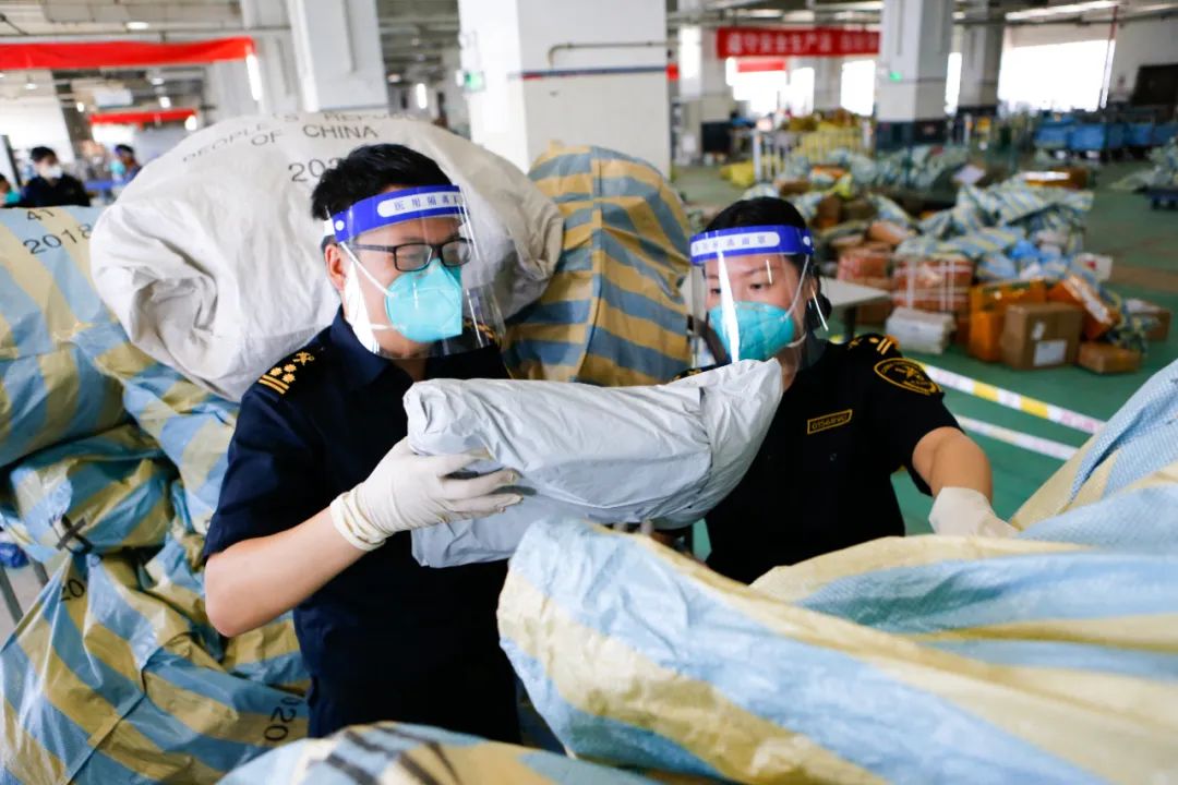 海關(guān)公布一批侵犯知識產(chǎn)權(quán)典型案例，上半年共扣留侵權(quán)嫌疑貨物4527萬件