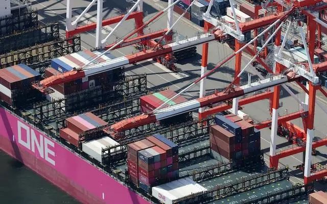 集裝箱船不愿?？浚毡靖劭诟?jìng)爭(zhēng)力加速下降創(chuàng)20年新低