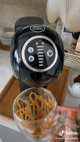 TikTok上的打工人內(nèi)卷實(shí)錄，或成爆款助推器？！