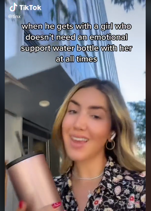 被炒火的“情感維系”水瓶，成TikTok年輕人養(yǎng)生的最后體面