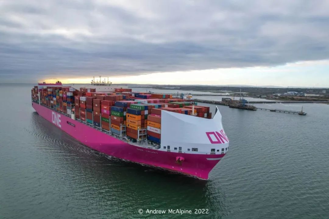 達飛也裝風(fēng)流導(dǎo)板！集裝箱船改造的新趨勢？