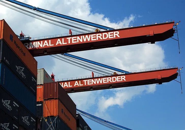 意外！美國四月份進口上升，竟因中國對美貨運量反彈？