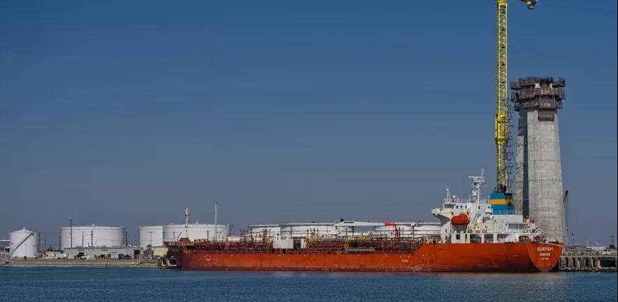 " 每天倒貼7000美金, 越干越窮!誰還運(yùn)油?"...OPEC打噴嚏, 市場又震了