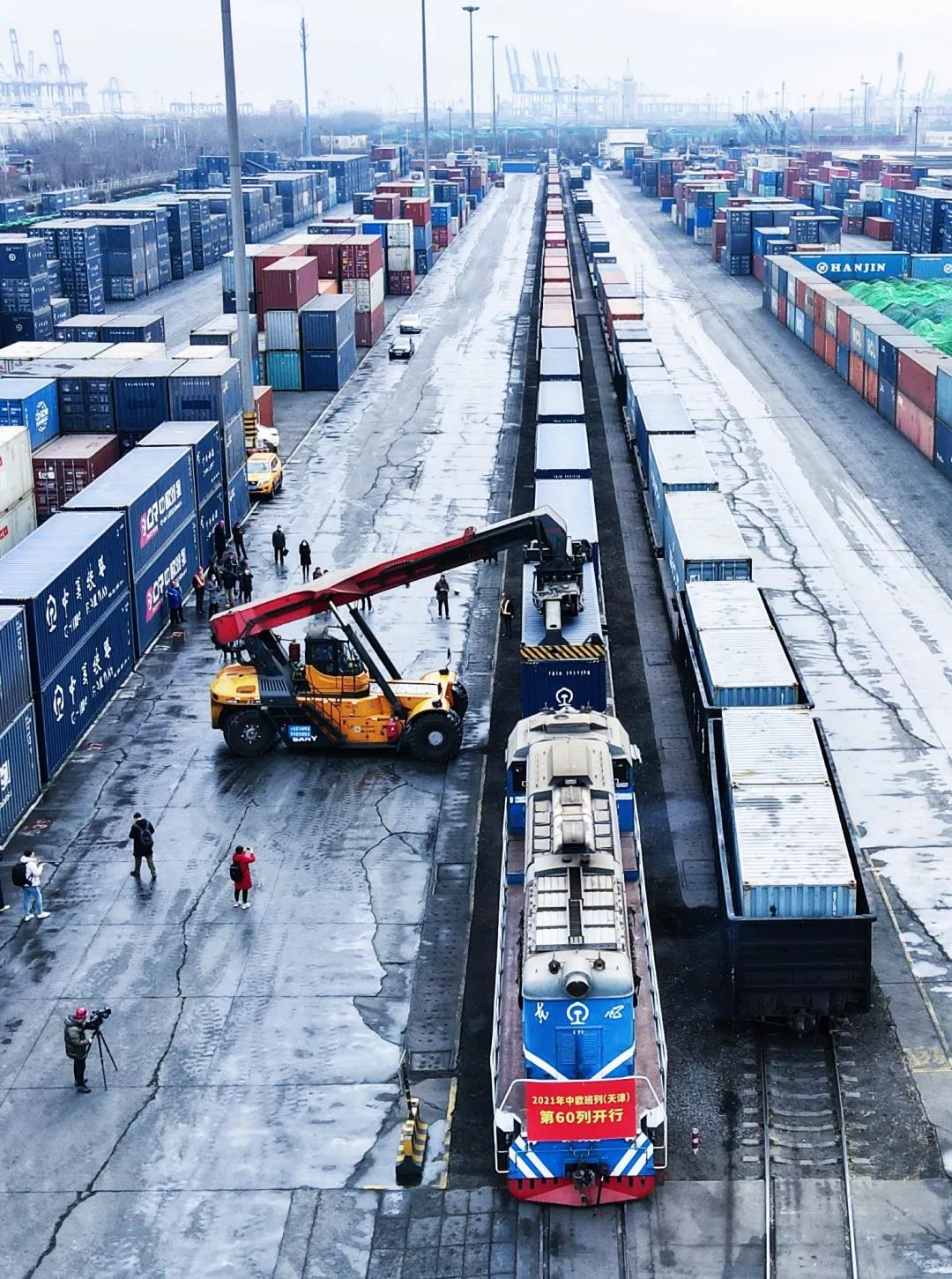 一箱難求！中歐班列連續(xù)9個(gè)月單月開行超千列仍顯運(yùn)力不足