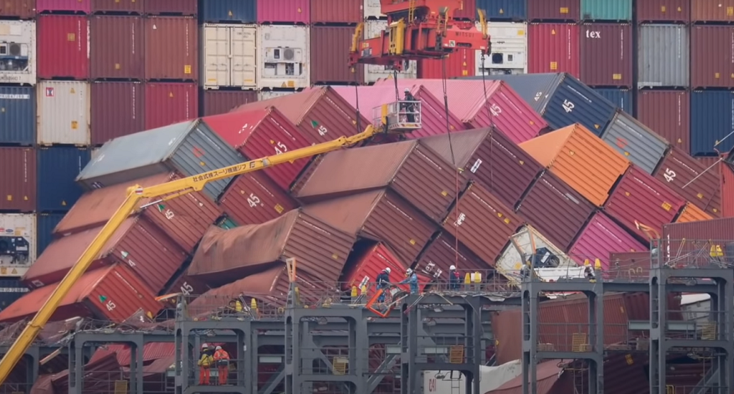 后續(xù)丨三艘集裝箱船超2800個(gè)箱子落水，馬士基這艘將掛靠洛杉磯，這兩艘本月將重新起航！