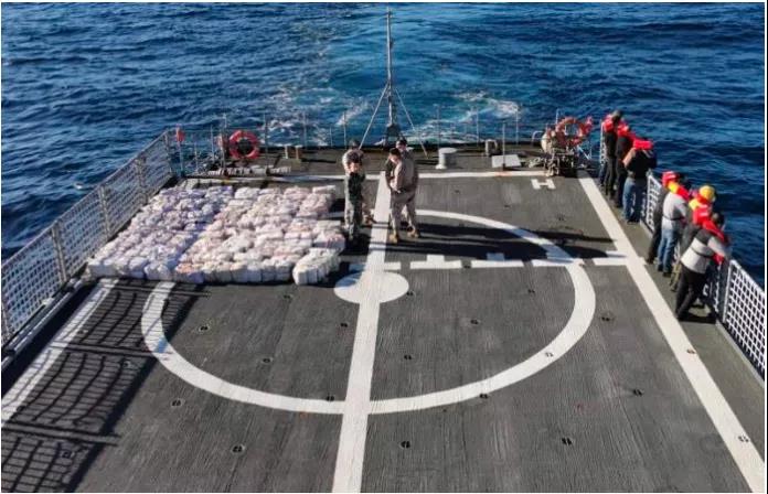 船只運(yùn)毒遭攔截, 船員"自殺式"沉船毀證據(jù)！