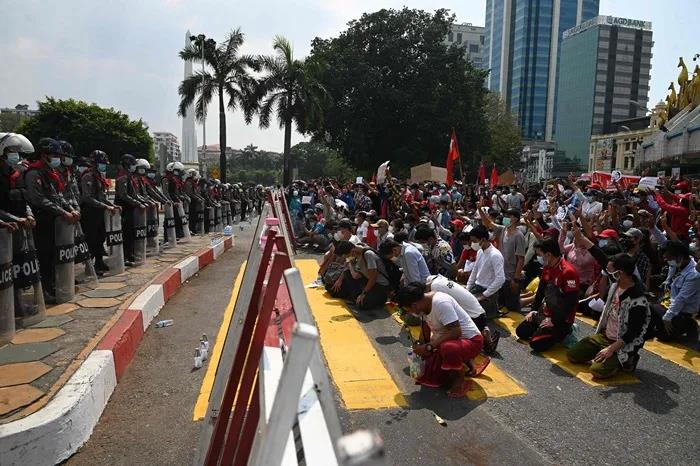 抗議活動頻發(fā)，運(yùn)輸延誤！赫伯羅特暫停緬甸訂艙服務(wù)，達(dá)飛暫停運(yùn)費(fèi)支付