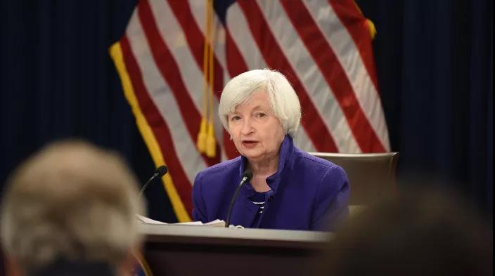 美財(cái)長:加征關(guān)稅不變，暫不調(diào)整；外交部回應(yīng) 