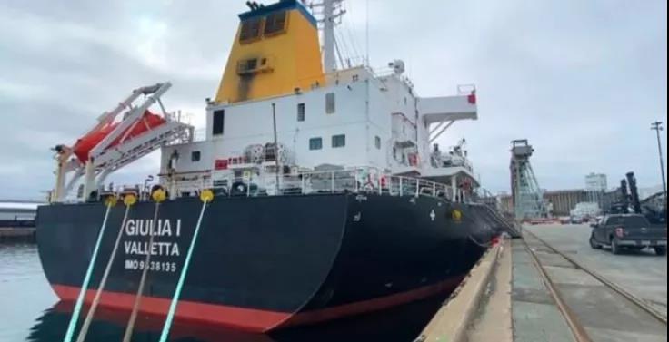 大西洋風(fēng)暴！貨船痛失1船員,，另19名船員希望盡快下船