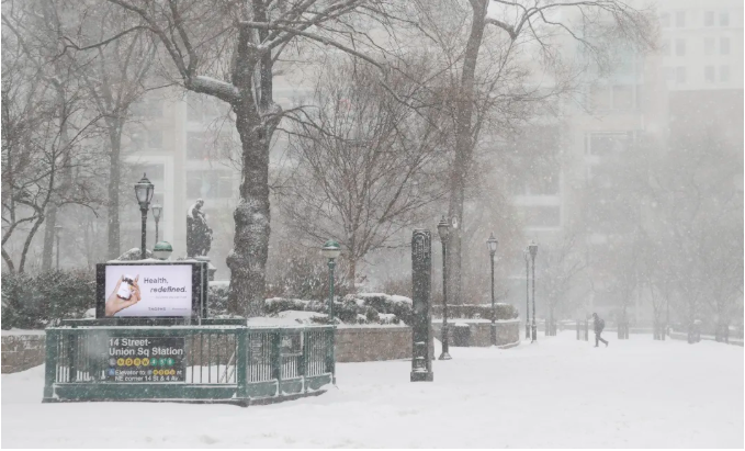 出貨注意！美東遭暴風雪侵襲進入緊急狀態(tài)，碼頭關(guān)閉暫停運營；美西將持續(xù)擁堵到2月中下旬