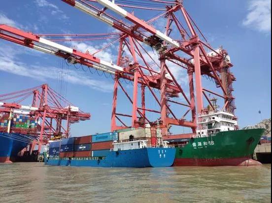 船外再靠船，碼頭這是啥操作？