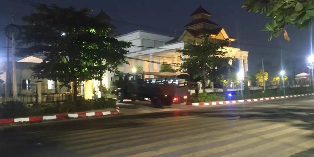 注意！東南亞該國(guó)發(fā)生政變！軍方宣布接管政權(quán)，國(guó)家進(jìn)入緊急狀態(tài)