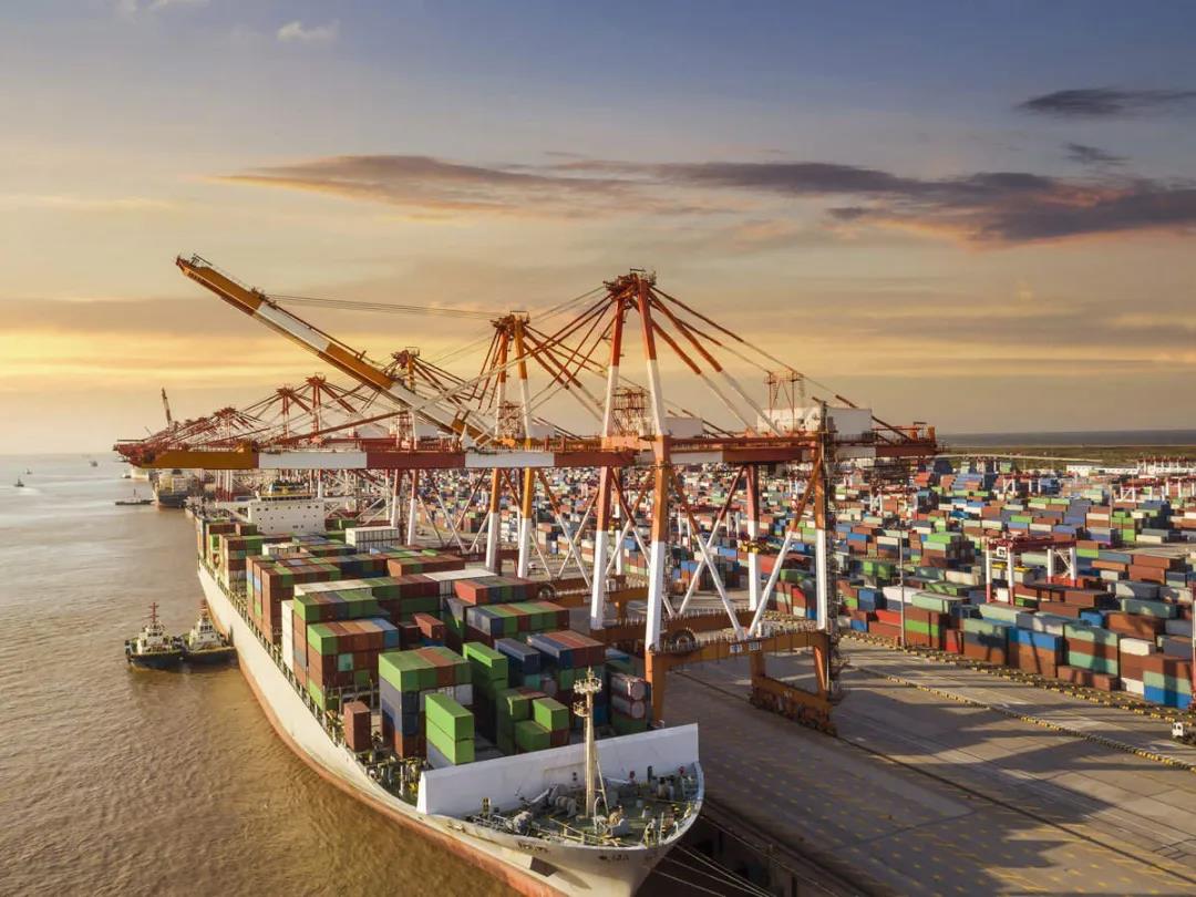 全球集裝箱短缺50萬TEU，美線報(bào)價(jià)13000$！飆升運(yùn)費(fèi)給經(jīng)濟(jì)復(fù)蘇帶來阻力