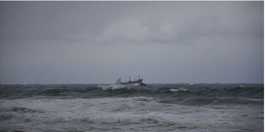 突發(fā)！貨船遇險5分鐘沉沒, 船員2死5失蹤!...專家: 船齡太大!