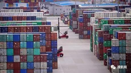 航運公司收緊歐洲各地的訂艙和提柜時間，并對歐洲收取空箱不平衡附加費