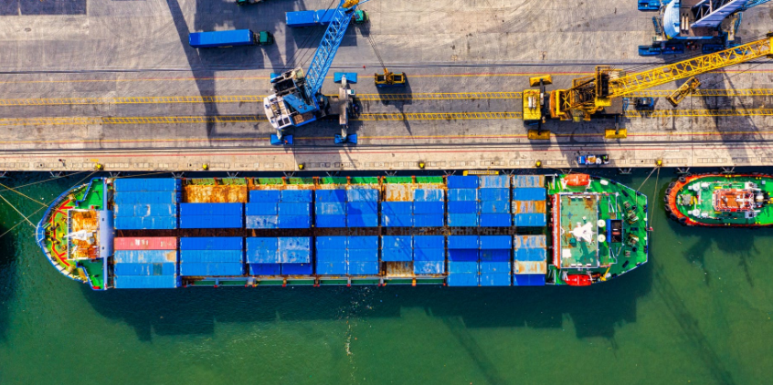 搶訂一空！英國最低1.6萬$！2月船公司加征美線1000美元GRI，溢價(jià)附加費(fèi)使運(yùn)費(fèi)創(chuàng)下新高！