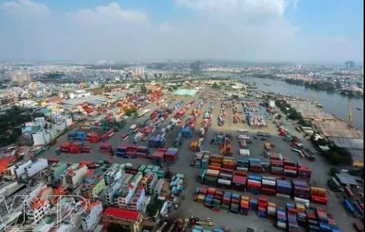 面對高企運價，又一國家對船公司出手了！