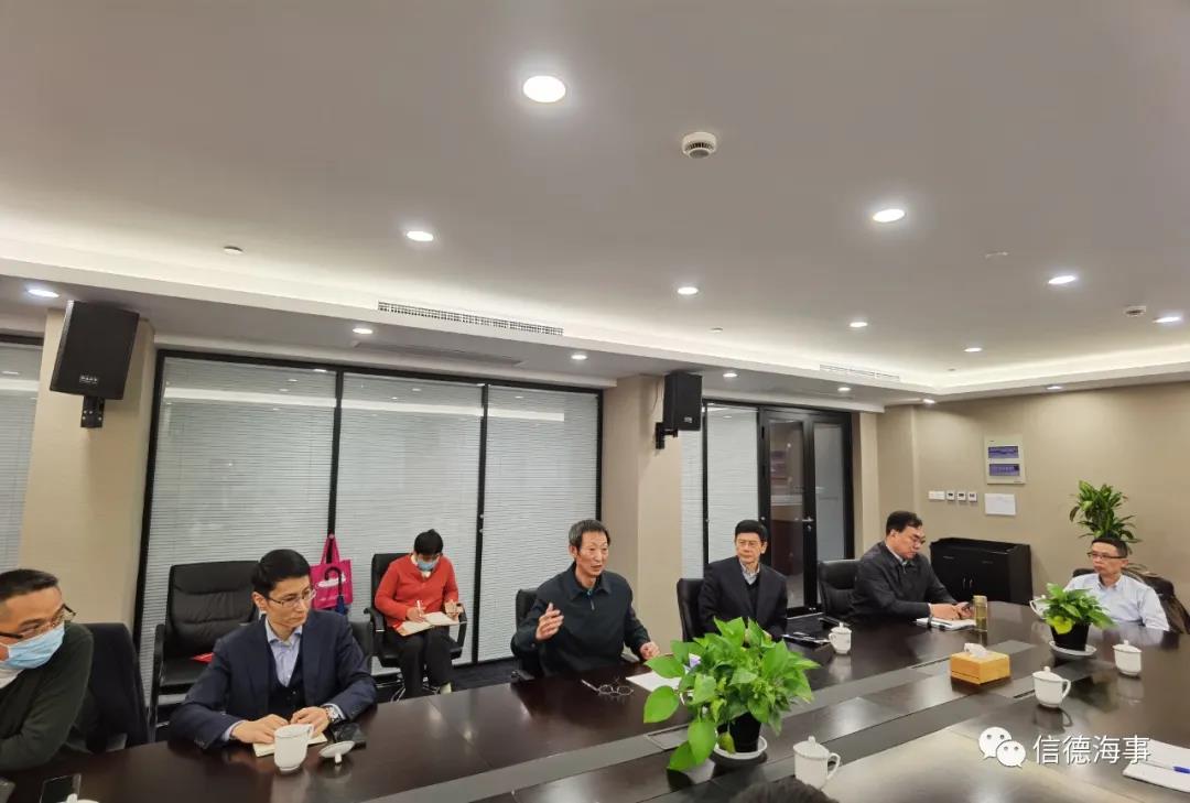 面對(duì)天價(jià)運(yùn)費(fèi)質(zhì)疑，船公司集體開了個(gè)會(huì)，結(jié)果……