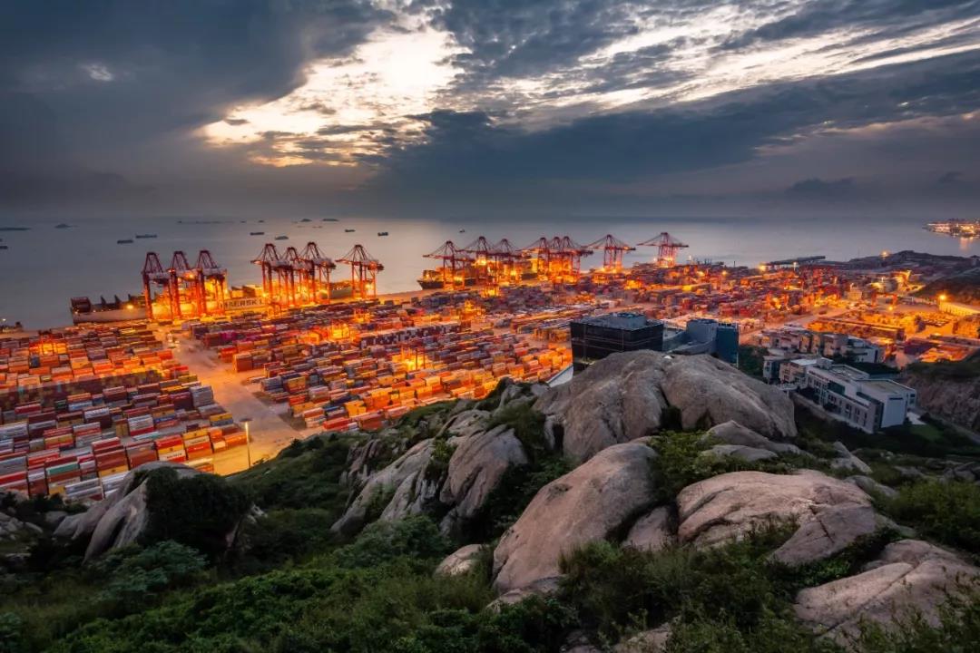 上港集團(tuán)：同盛集團(tuán)4.86%持股無償劃轉(zhuǎn)，不再持有公司股份