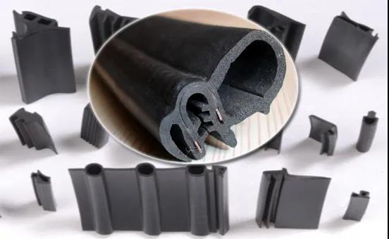 美國商務部將58家中國企業(yè)列入實體清單；中國對美相關商品征收220%重稅！