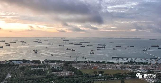 船舶租金和運(yùn)價(jià)15年來(lái)首次齊漲，近萬(wàn)teu左右箱船幾乎被市場(chǎng)租完